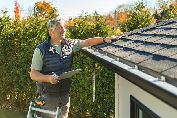 Professional Roofing technician working in Sweetwater, TX